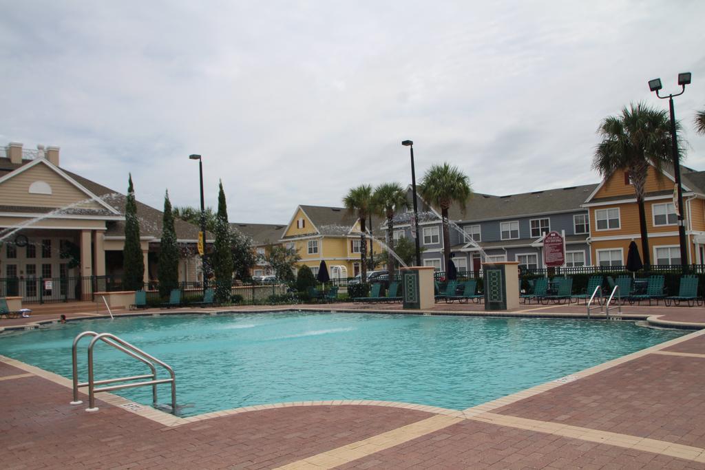The Villas At Seven Dwarfs Lane Kissimmee Room photo